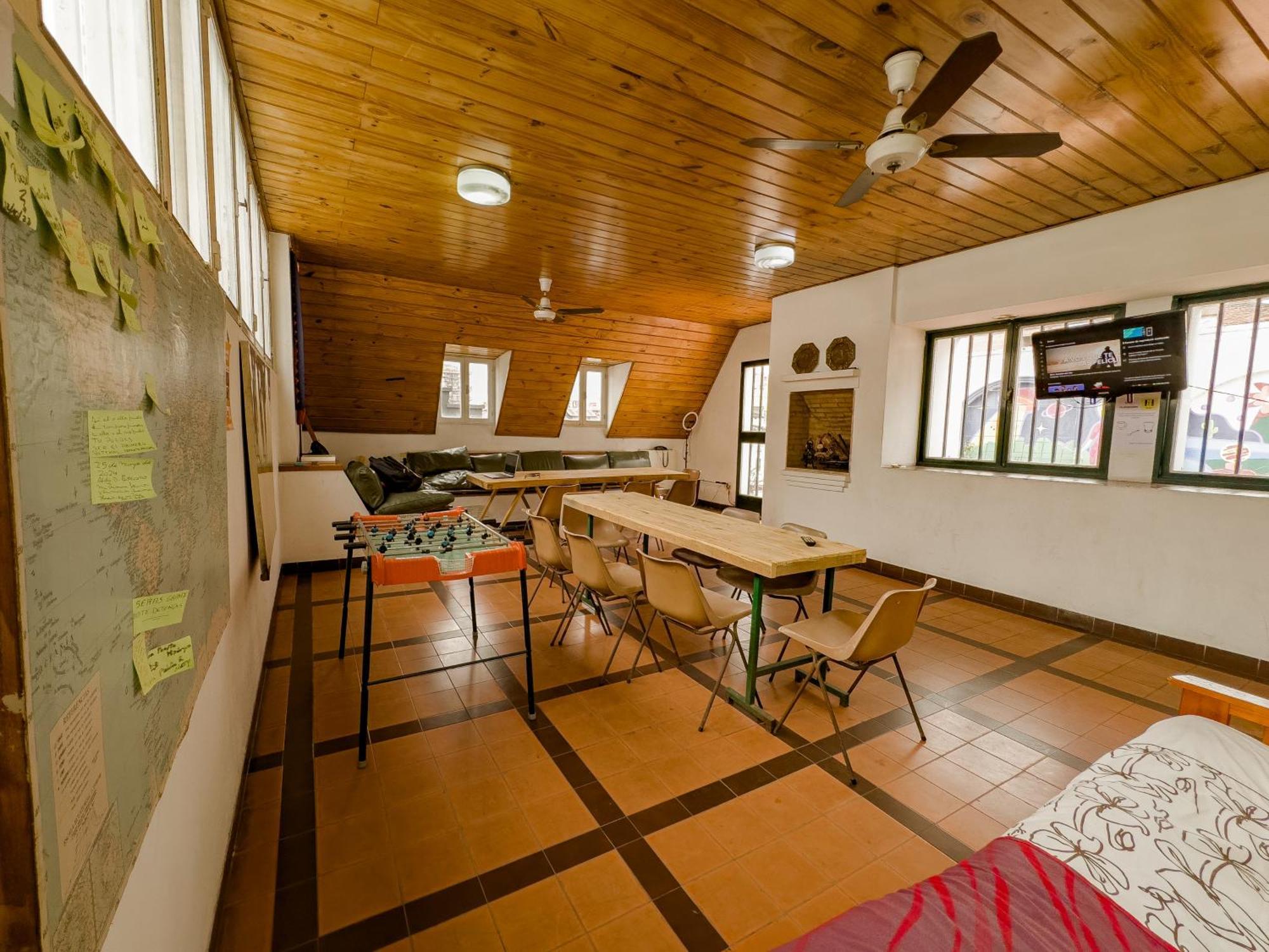 Rodex Hostel Tucuman ซันมิเกลเดตูกูมาน ภายนอก รูปภาพ