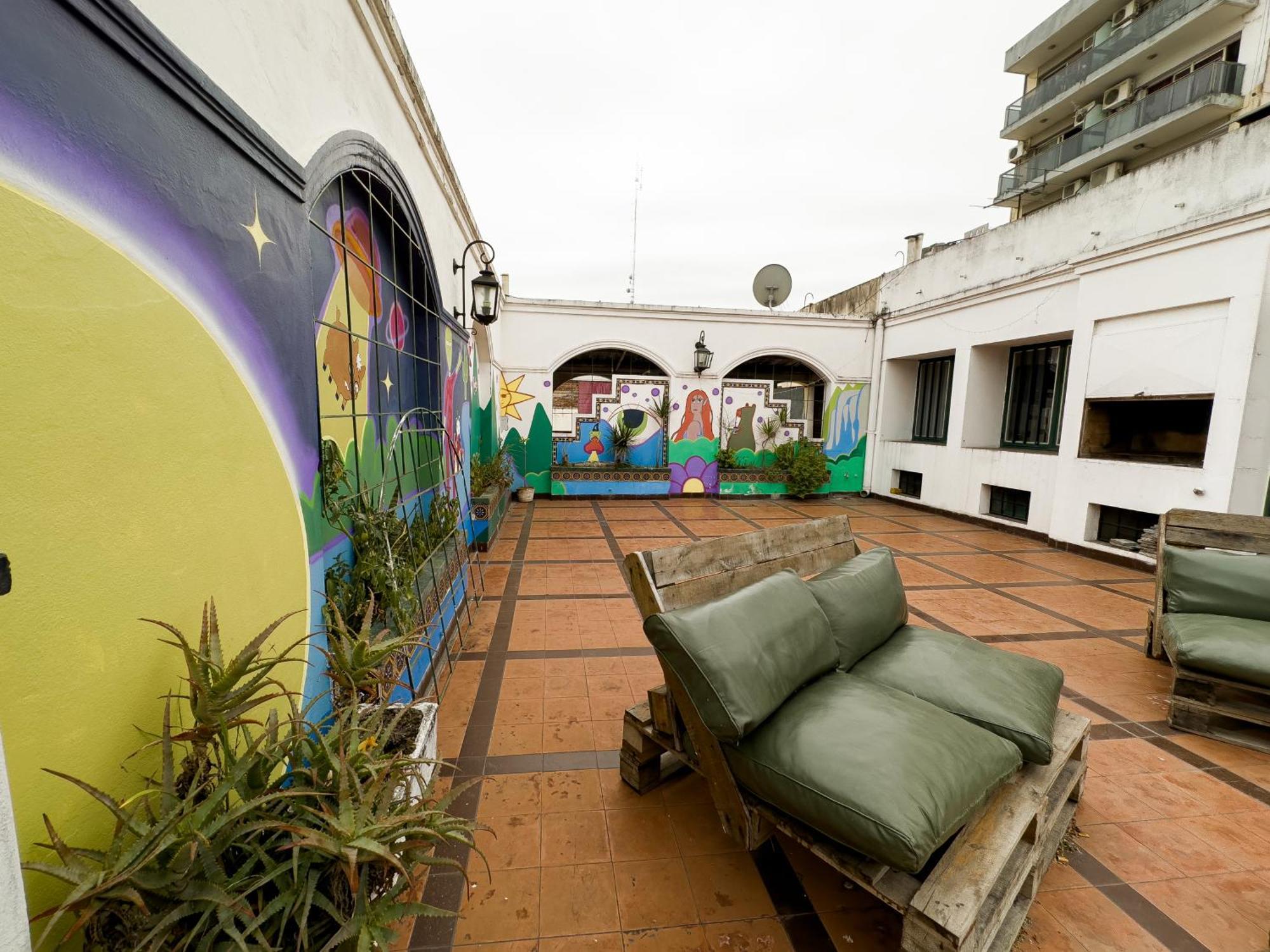 Rodex Hostel Tucuman ซันมิเกลเดตูกูมาน ภายนอก รูปภาพ